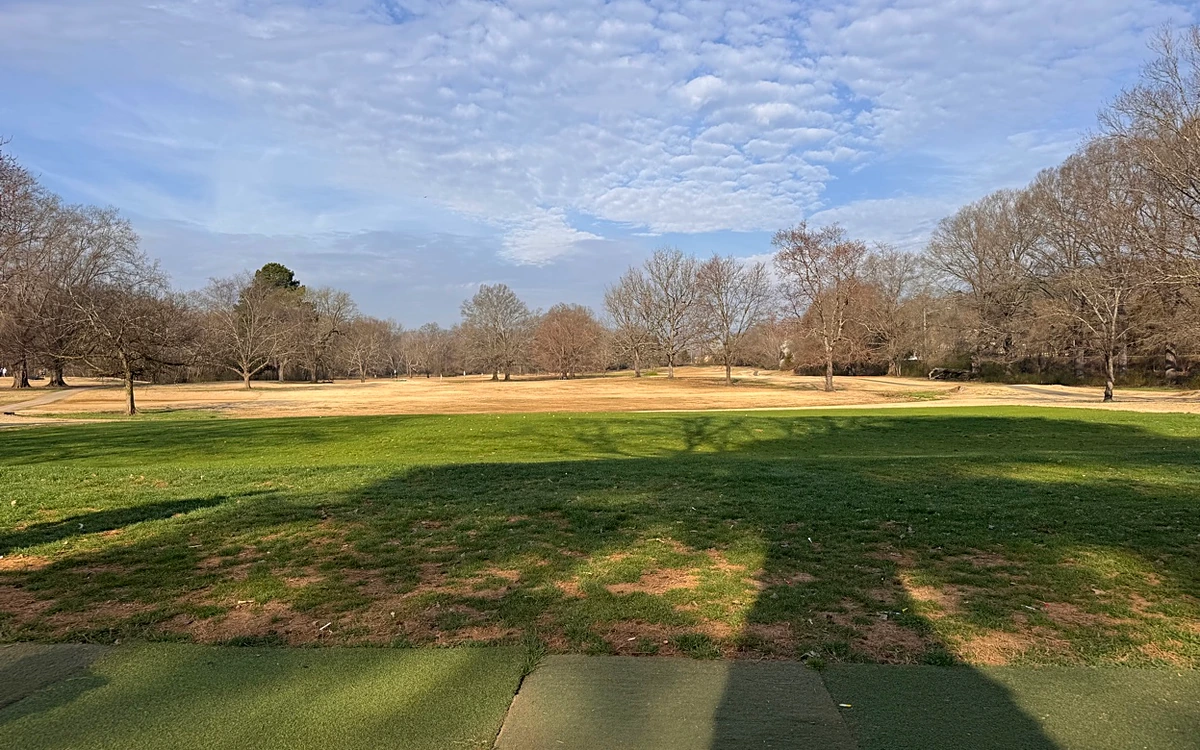 Creeks Bend driving range